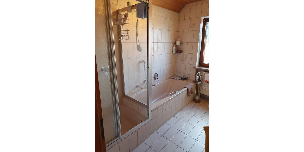 Mehrfamilienhaus, Wohnhaus Leinach - 7 Zimmer, 179 m&sup2;, 399.000&euro; | Angebot:24822289