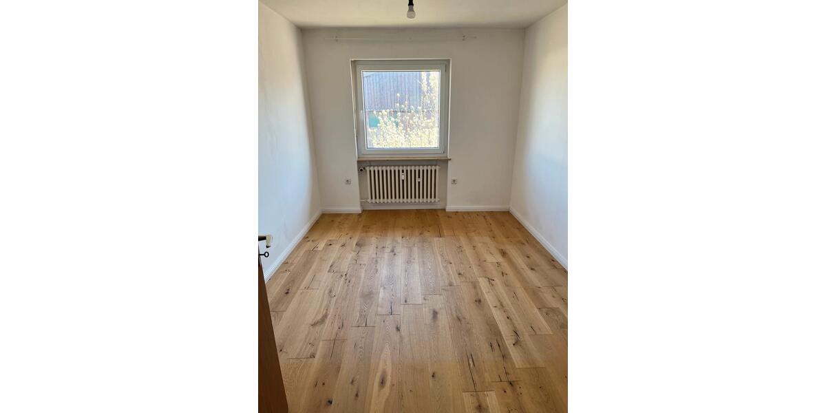 Etagenwohnung Marktsteft - 2 Zimmer, 110 m&sup2;, 980&euro; | Angebot:26335494