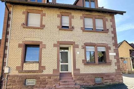 Haus Tauberbischofsheim Hochhausen - 7 Zimmer, 190 m&sup2;, 260.000&euro; | Angebot:24034443