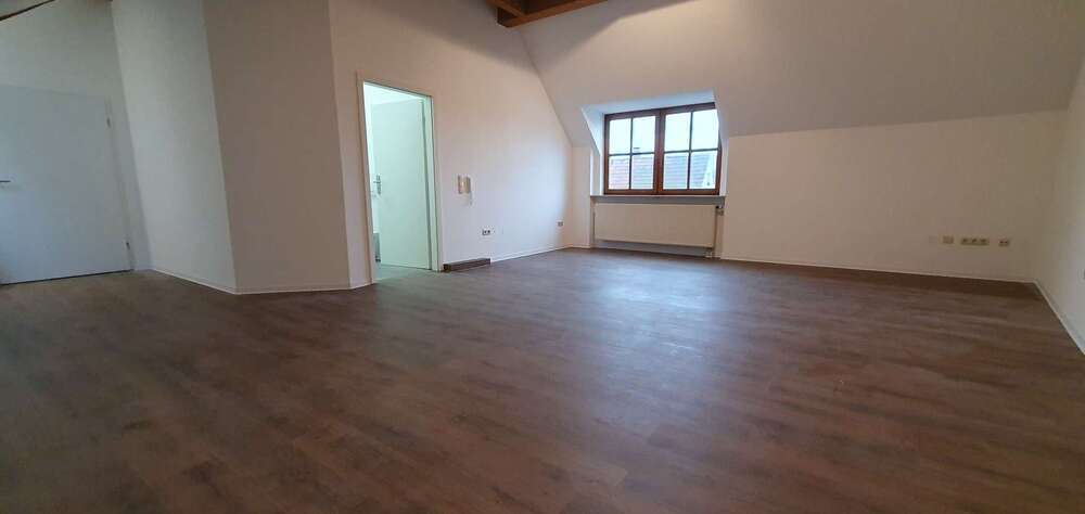Wohnung zum Mieten in Schwanfeld 370 € 45 m²