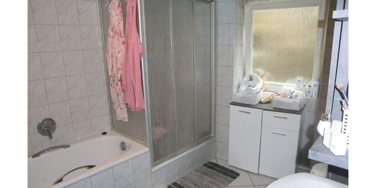 Bauernhaus, Landhaus Dettelbach - 5 Zimmer, 170 m&sup2;, 148.000&euro; | Angebot:25877190