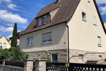 Freistehendes Haus auf großzügigem, ruhigem Grundstück in Rimpar zu vermieten!