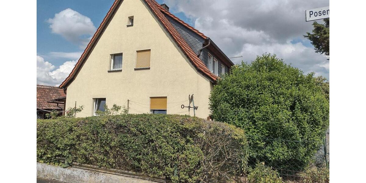Doppelhaushälfte Kitzingen - 5 Zimmer, 90 m&sup2;, 195.000&euro; | Angebot:27072239