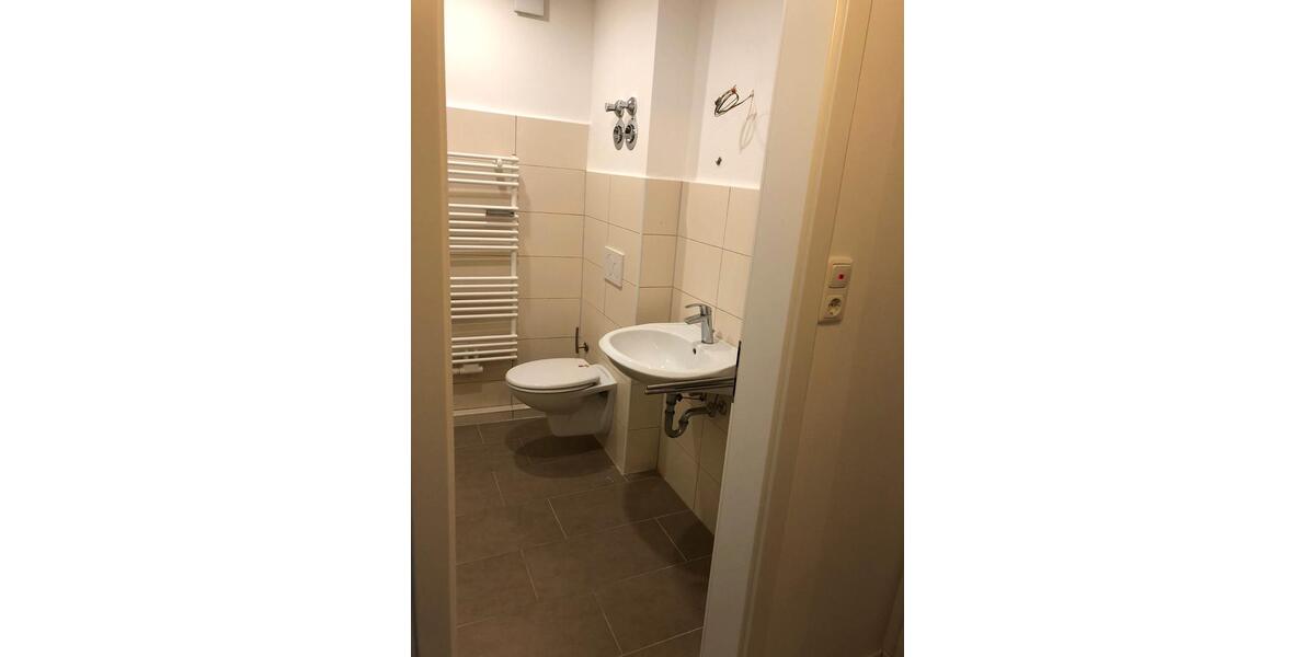 Erdgeschoßwohnung Würzburg Heuchelhof - 1 Zimmer, 36 m&sup2;, 478&euro; | Angebot:26107928