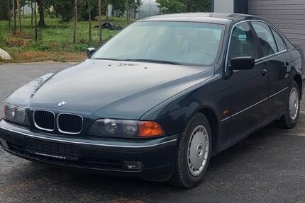 BMW 520 236.000 km 2.800 € Wiesentheid 97353