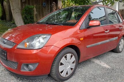 Ford Fiesta 164.700 km 2.690 &euro; Arnstein-Heugrumbach 97450