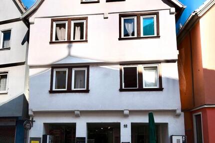 Haus Ochsenfurt - 8 Zimmer, 375 m&sup2;, 480.000&euro; | Angebot:26942030