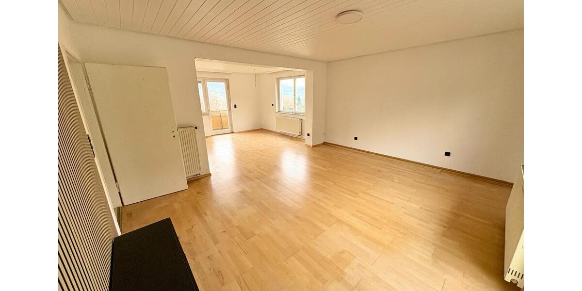 Einfamilienhaus Ochsenfurt - 8 Zimmer, 185 m&sup2;, 449.000&euro; | Angebot:23743178