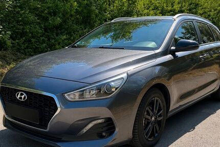 Hyundai i30 131.000 km 12.950 &euro; Würzburg 97084