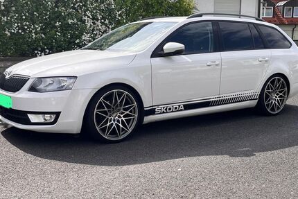 Skoda Octavia 106.000 km 10.900 &euro; Sommerhausen 97286