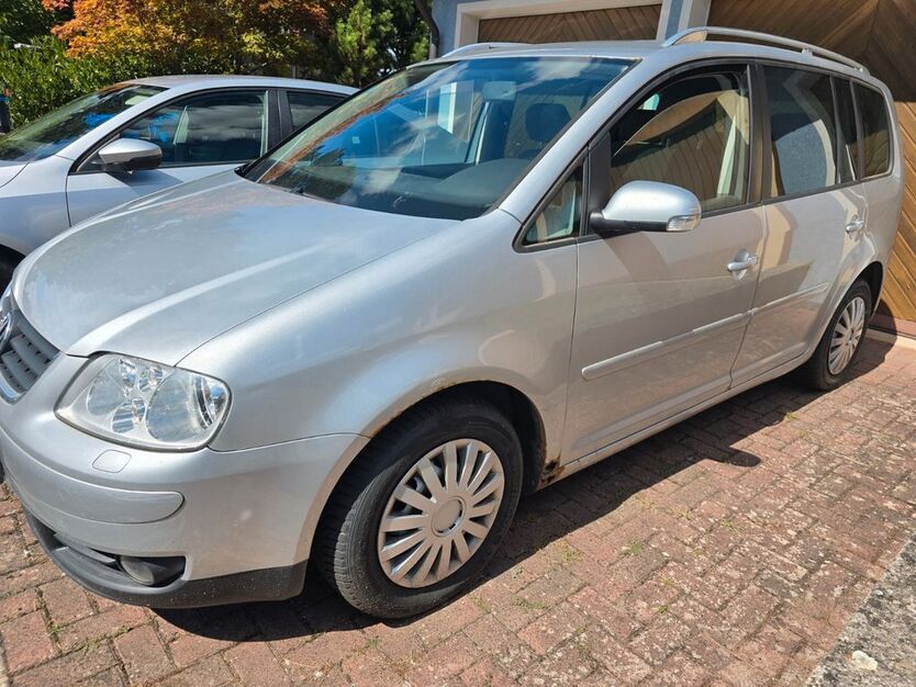 VW Touran 277.000 km 1.100 € Randersacker 97236