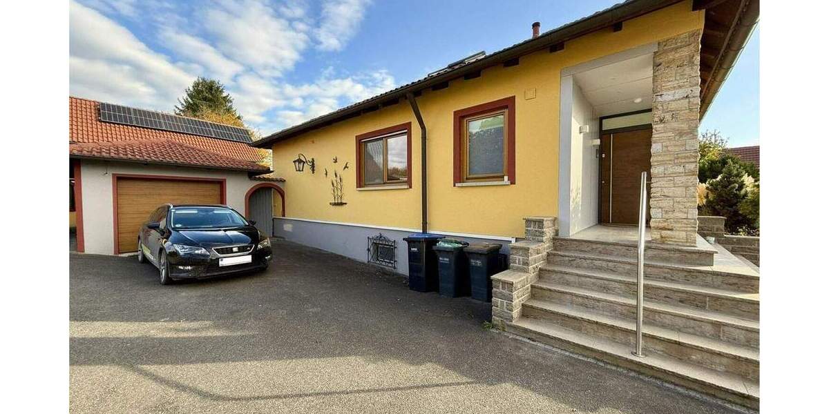 Bungalow Iphofen - 6 Zimmer, 160 m&sup2;, 1.880&euro; | Angebot:25730263