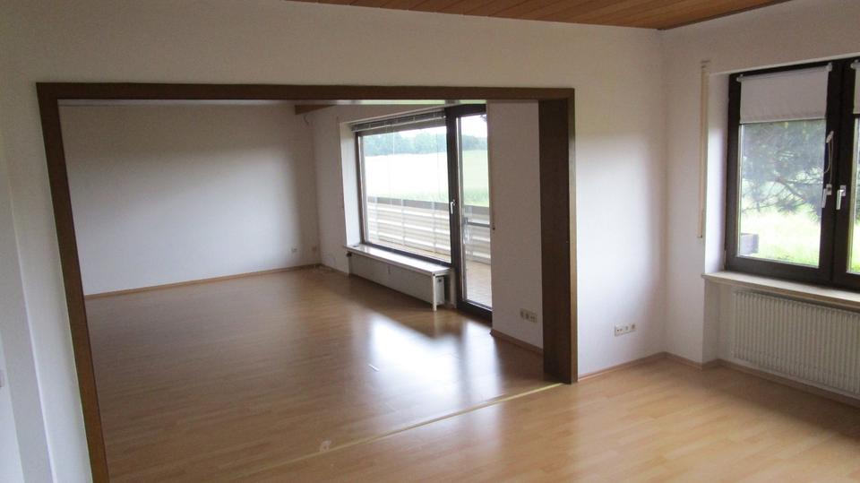 Mehrfamilienhaus, Wohnhaus Röthlein - 8 Zimmer, 239 m&sup2;, 450.000&euro; | Angebot:26432113