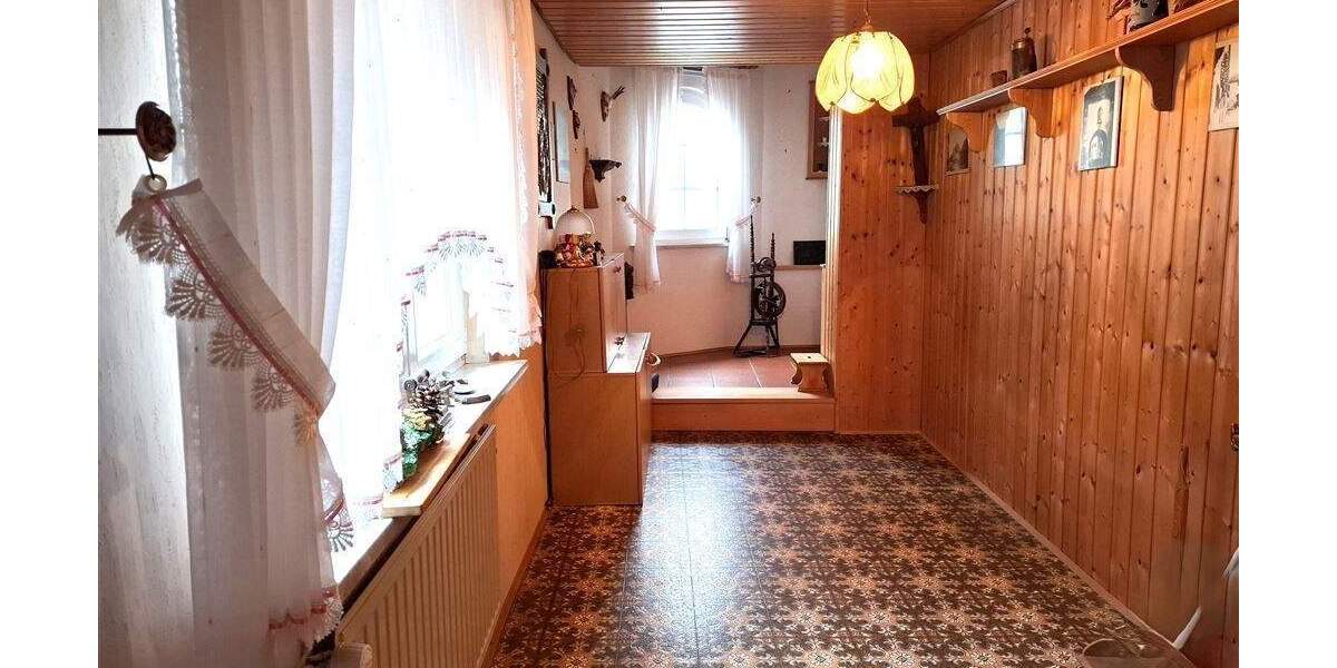 Reihenmittelhaus Thüngersheim - 5 Zimmer, 132 m&sup2;, 239.000&euro; | Angebot:25773569