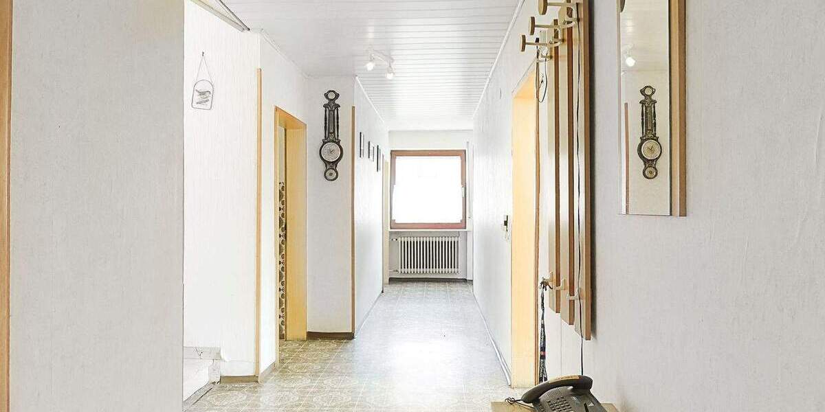 Einfamilienhaus Volkach Eichfeld - 1 Zimmer, 192 m&sup2;, 290.000&euro; | Angebot:25743799