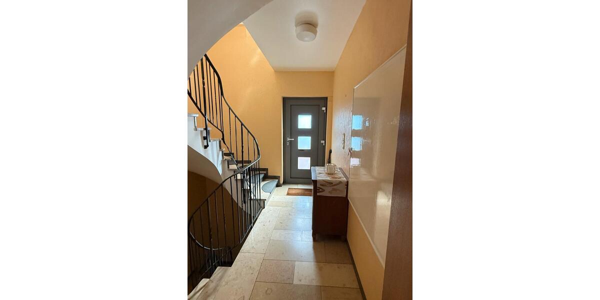 Mehrfamilienhaus, Wohnhaus Theilheim - 10 Zimmer, 220 m&sup2;, 540.000&euro; | Angebot:26704507
