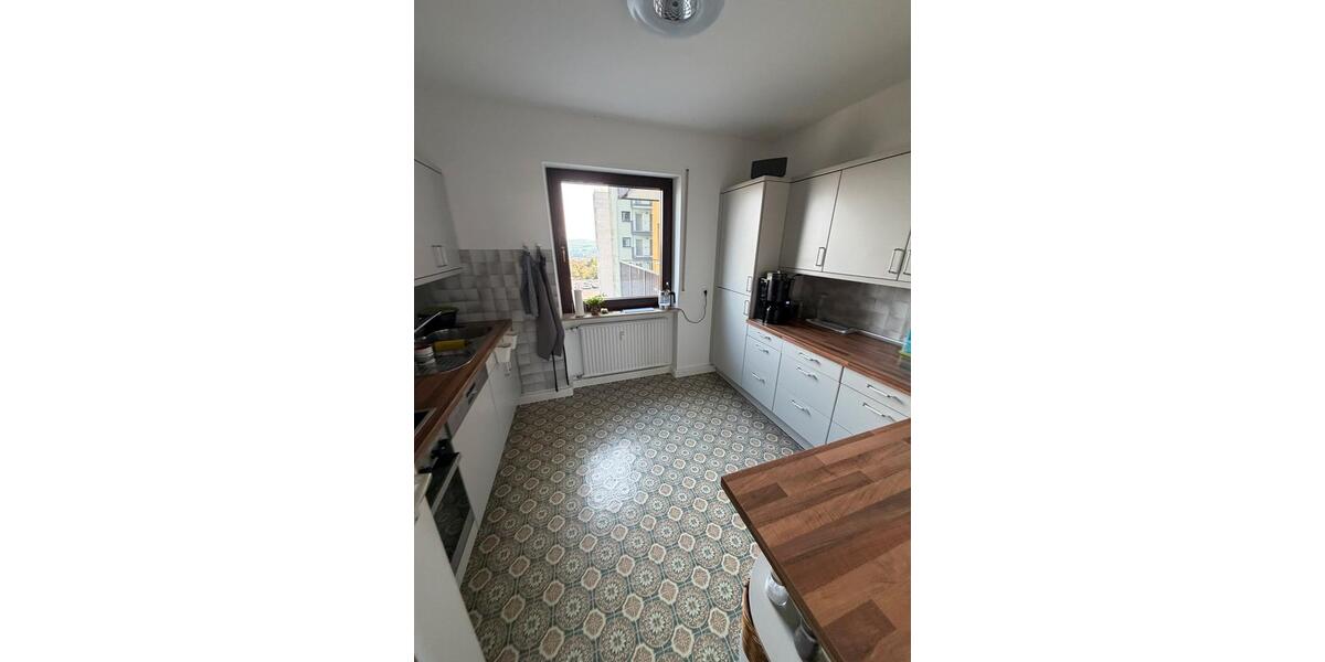 Etagenwohnung Würzburg Lengfeld - 3 Zimmer, 90 m&sup2;, 1.300&euro; | Angebot:26449995