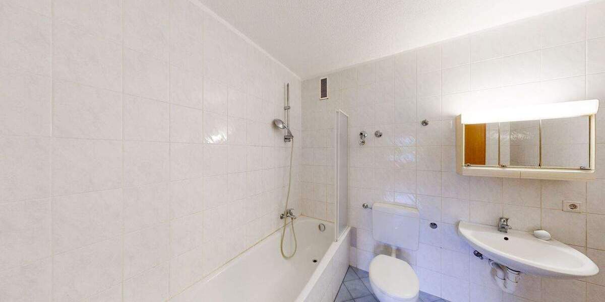 Etagenwohnung Veitshöchheim - 3 Zimmer, 80 m&sup2;, 240.000&euro; | Angebot:26016146