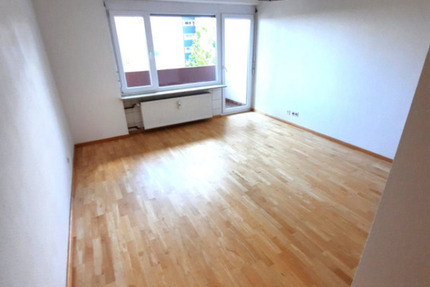 1-Zi.-Wohnung in Würzburg-Lengfeld + Balkon + Parkplatz + Keller 1 zimmer