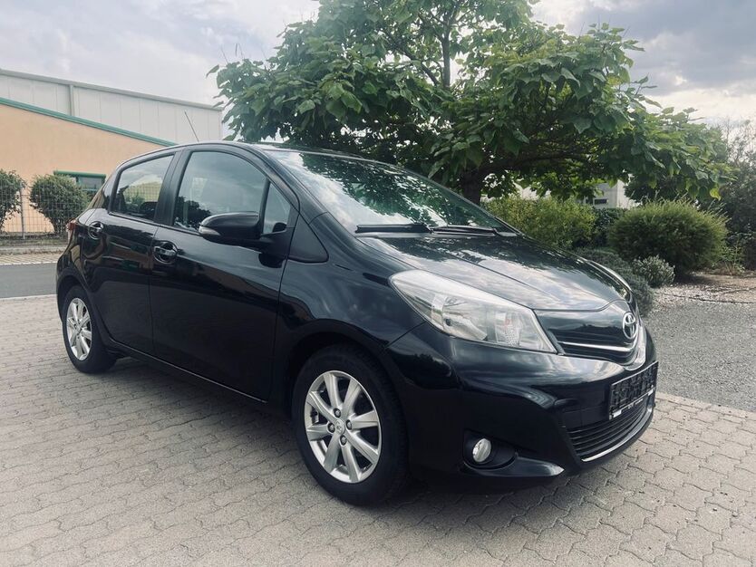 Toyota Yaris 260.020 km 3.999 € Schwarzach am Main 97359