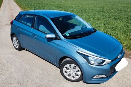 Hyundai i20 81.000 km 7.500 &euro; Zellingen 97225