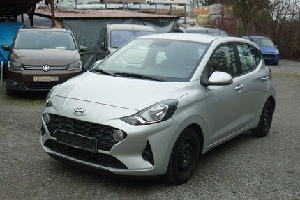 Hyundai i10 38.370 km 13.990 &euro; Estenfeld bei Würzburg 97230