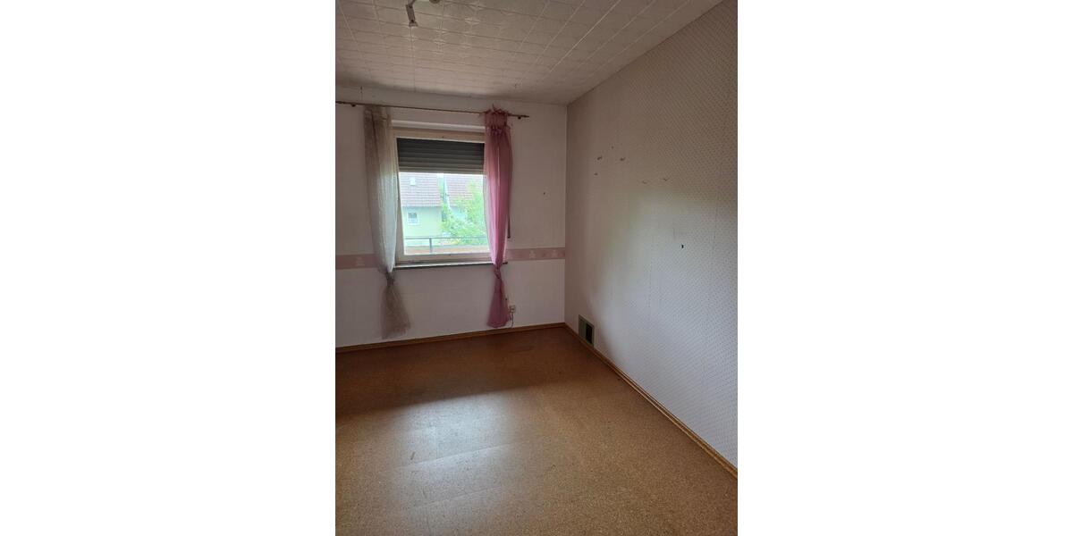 Mehrfamilienhaus, Wohnhaus Werbach - 10.5 Zimmer, 250 m&sup2;, 298.000&euro; | Angebot:26829286