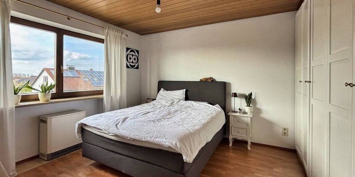 Mehrfamilienhaus, Wohnhaus Giebelstadt Ingolstadt - 9 Zimmer, 261 m&sup2;, 498.500&euro; | Angebot:26641791