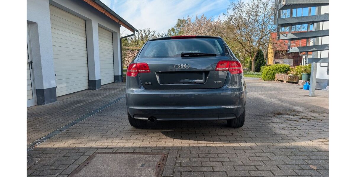Audi A3 185.000 km 4.900 &euro; Würzburg 97076