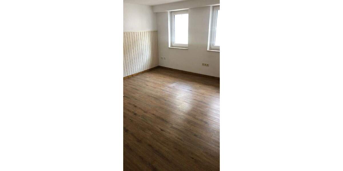Einfamilienhaus Würzburg Heidingsfeld - 4 Zimmer, 100 m&sup2;, 239.000&euro; | Angebot:25865094