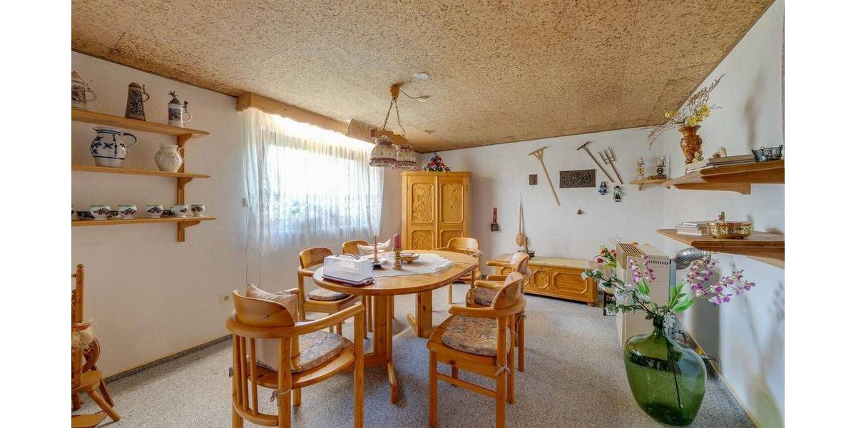 Mehrfamilienhaus, Wohnhaus Kitzingen - 6 Zimmer, 114 m&sup2;, 250.000&euro; | Angebot:26869192