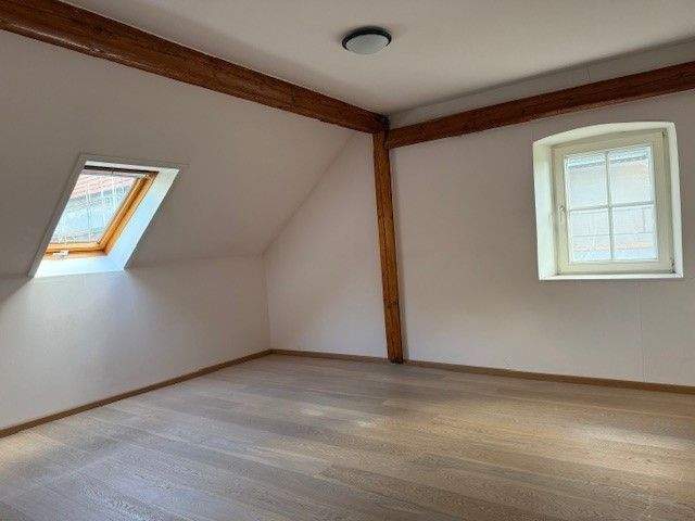 Etagenwohnung Volkach Rimbach - 5 Zimmer, 200 m&sup2;, 1.690&euro; | Angebot:25736617