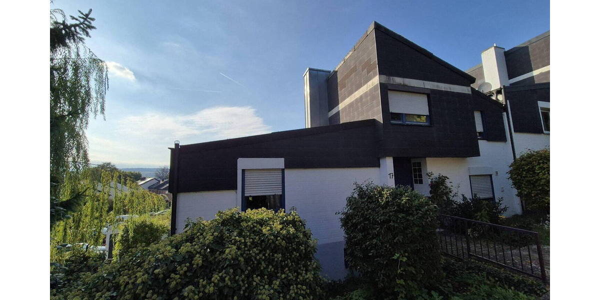 Reihenendhaus Veitshöchheim - 8 Zimmer, 186 m&sup2;, 579.000&euro; | Angebot:26555171