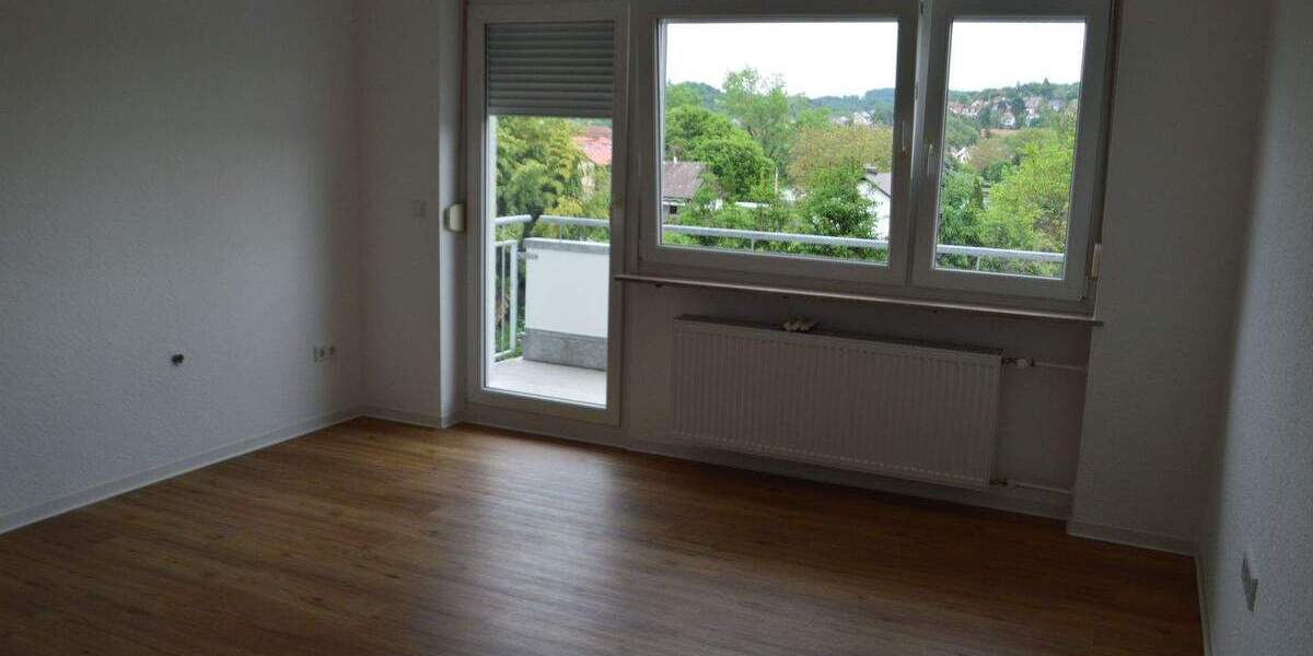 Etagenwohnung Margetshöchheim - 3 Zimmer, 80 m&sup2;, 1.045&euro; | Angebot:26641645
