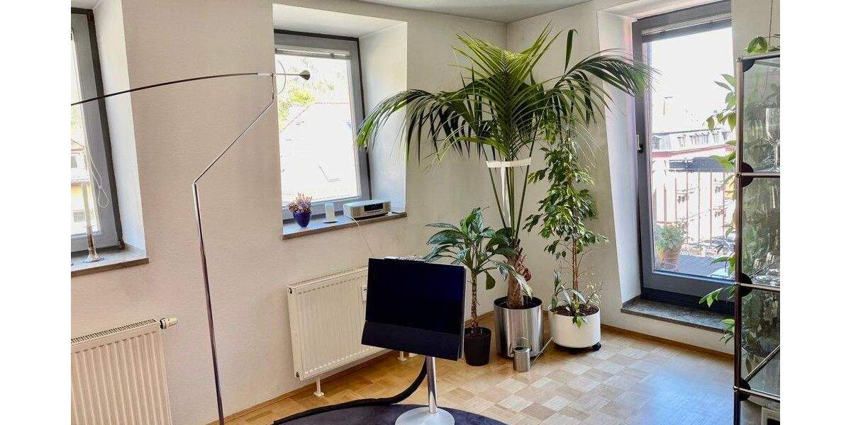 Etagenwohnung Würzburg Steinbachtal - 3 Zimmer, 95 m&sup2;, 998&euro; | Angebot:25141440