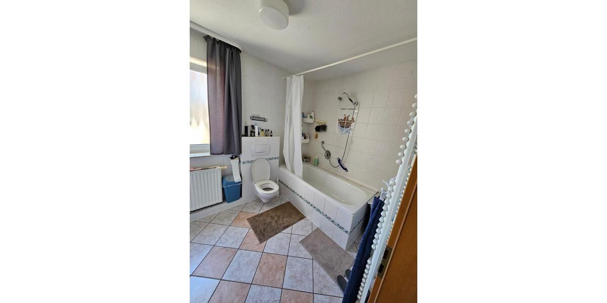 Erdgeschoßwohnung Bergtheim - 3 Zimmer, 75 m&sup2;, 900&euro; | Angebot:26615828