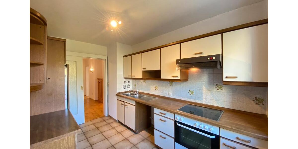 Etagenwohnung Höchberg - 3.5 Zimmer, 81 m&sup2;, 1.250&euro; | Angebot:26155361