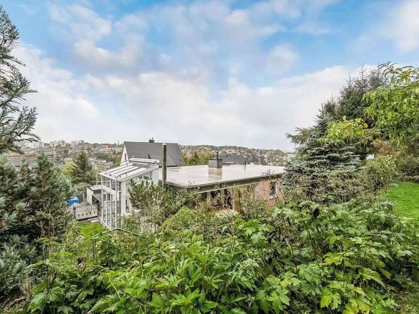 Haus zum Kaufen in Höchberg 849.000 € 190 m² 8 zimmer