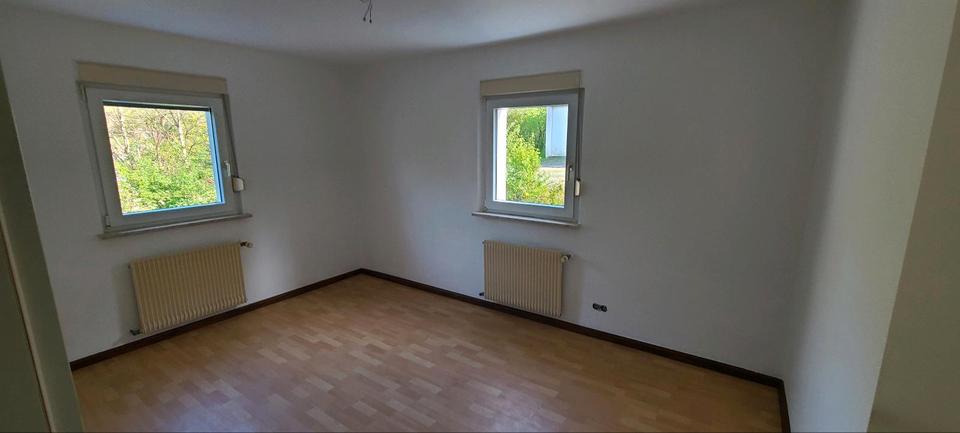 Hochparterre Ochsenfurt - 3 Zimmer, 65 m&sup2;, 500&euro; | Angebot:26208351