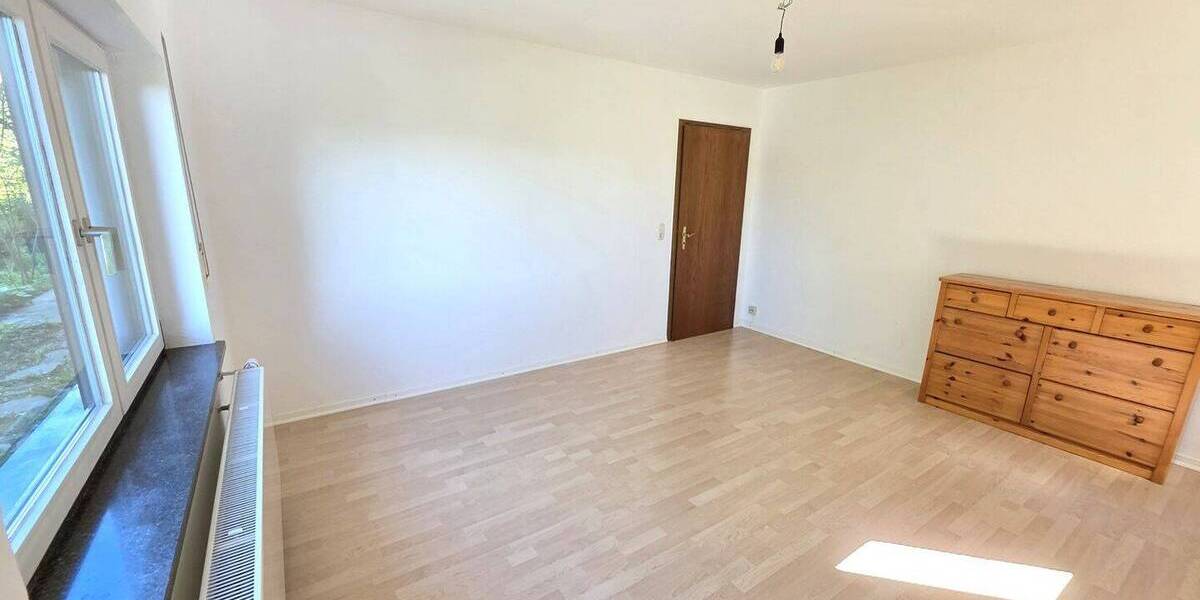 Etagenwohnung Würzburg Zellerau - 3 Zimmer, 100 m&sup2;, 1.300&euro; | Angebot:26515279