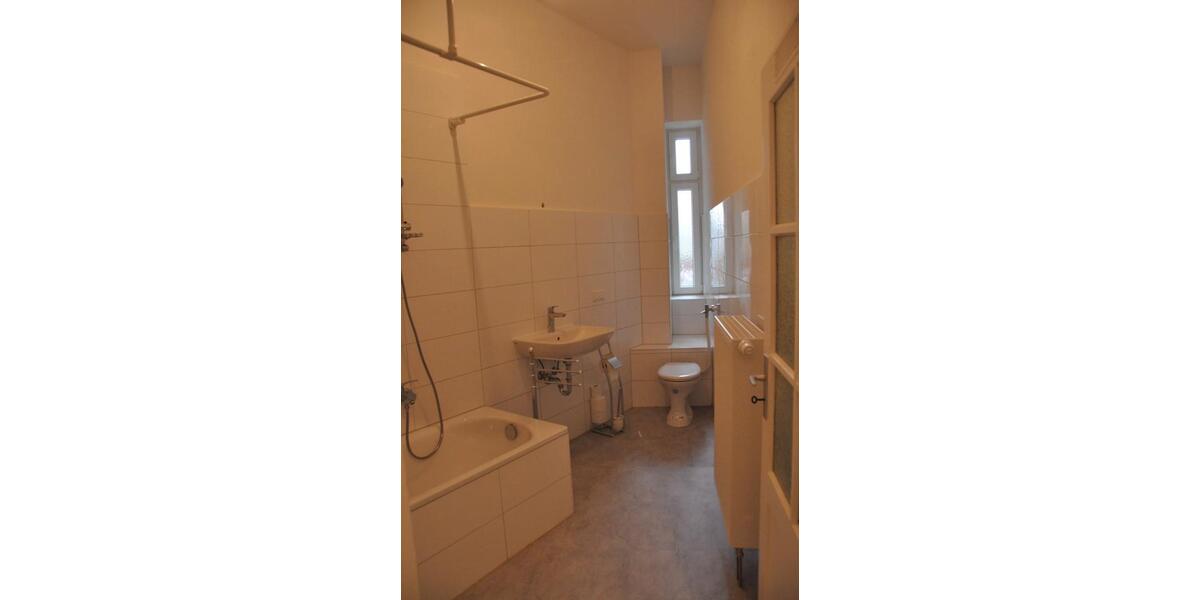 Erdgeschoßwohnung Würzburg Sanderau - 3 Zimmer, 104 m&sup2;, 1.105&euro; | Angebot:26326264