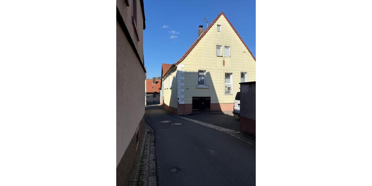 Einfamilienhaus Neubrunn - 6 Zimmer, 120 m&sup2;, 195.000&euro; | Angebot:26614656