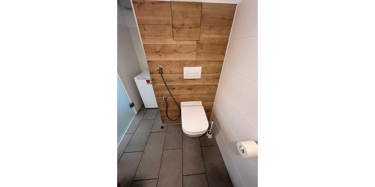 Dachgeschoßwohnung Würzburg Lengfeld - 2.5 Zimmer, 78 m&sup2;, 1.000&euro; | Angebot:25303505