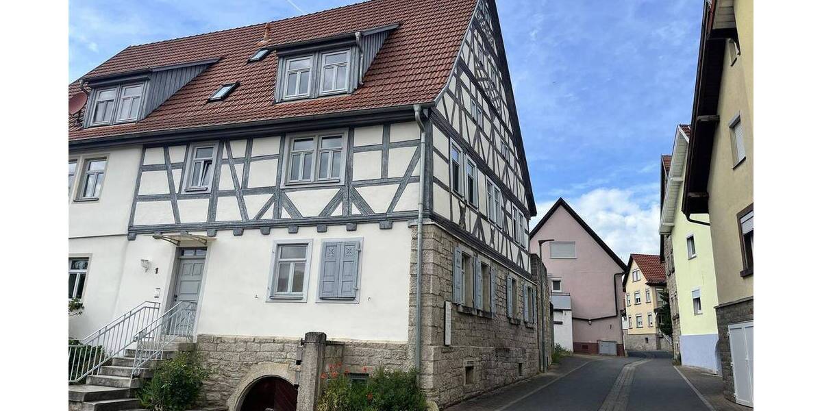 Mehrfamilienhaus, Wohnhaus Grünsfeld - 7 Zimmer, 360.000&euro; | Angebot:25706832