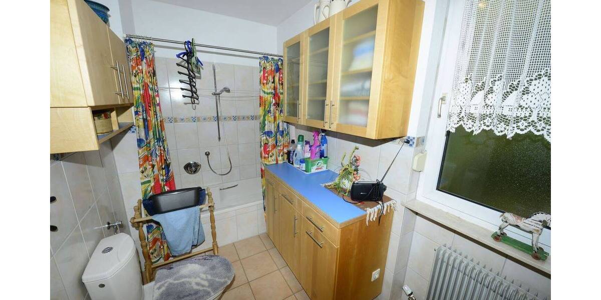 Etagenwohnung Würzburg Steinbachtal - 3 Zimmer, 90 m&sup2;, 360.000&euro; | Angebot:26723980