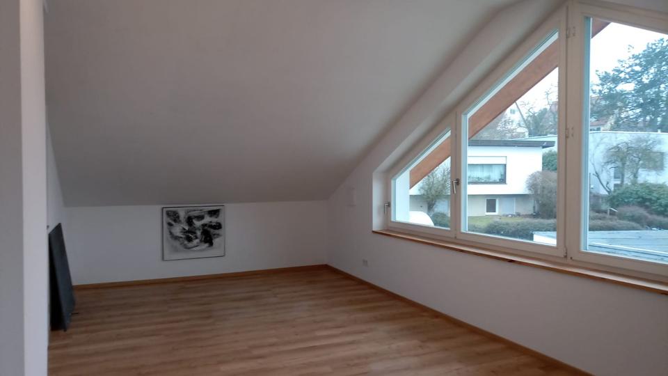 Dachgeschoßwohnung Würzburg Frauenland - 3 Zimmer, 90 m&sup2;, 1.200&euro; | Angebot:24455498
