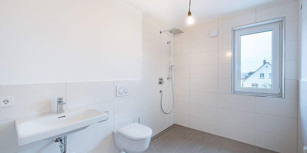 Etagenwohnung Würzburg Frauenland - 2 Zimmer, 75 m&sup2;, 595.000&euro; | Angebot:25836224