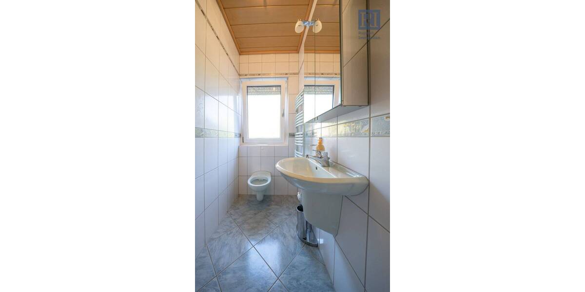 Einfamilienhaus Höchberg - 1 Zimmer, 309 m&sup2;, 620.000&euro; | Angebot:26796988