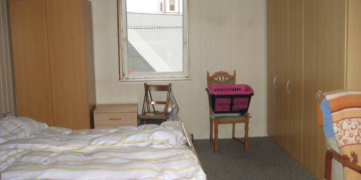 Mehrfamilienhaus, Wohnhaus Himmelstadt - 7 Zimmer, 170 m&sup2;, 200.000&euro; | Angebot:25694567