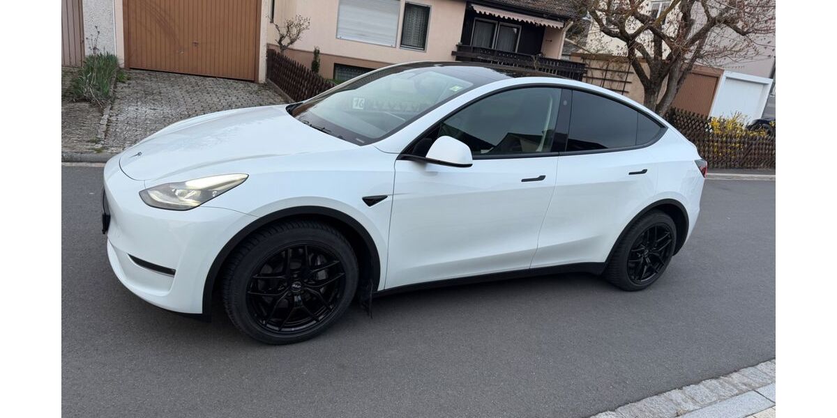 Tesla Model Y 36.000 km 38.000 &euro; Rottendorf 97228